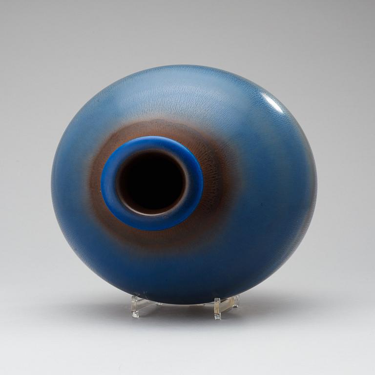 A Berndt Friberg stoneware vase, Gustavsberg Studio 1961.