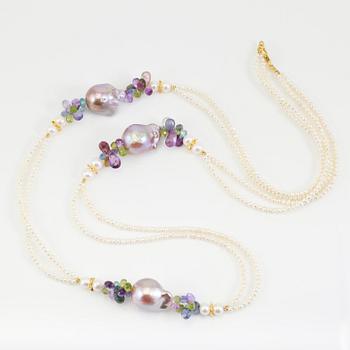 COLLIER, förgyllt silver, sötvattenspärlor och olika stenar.