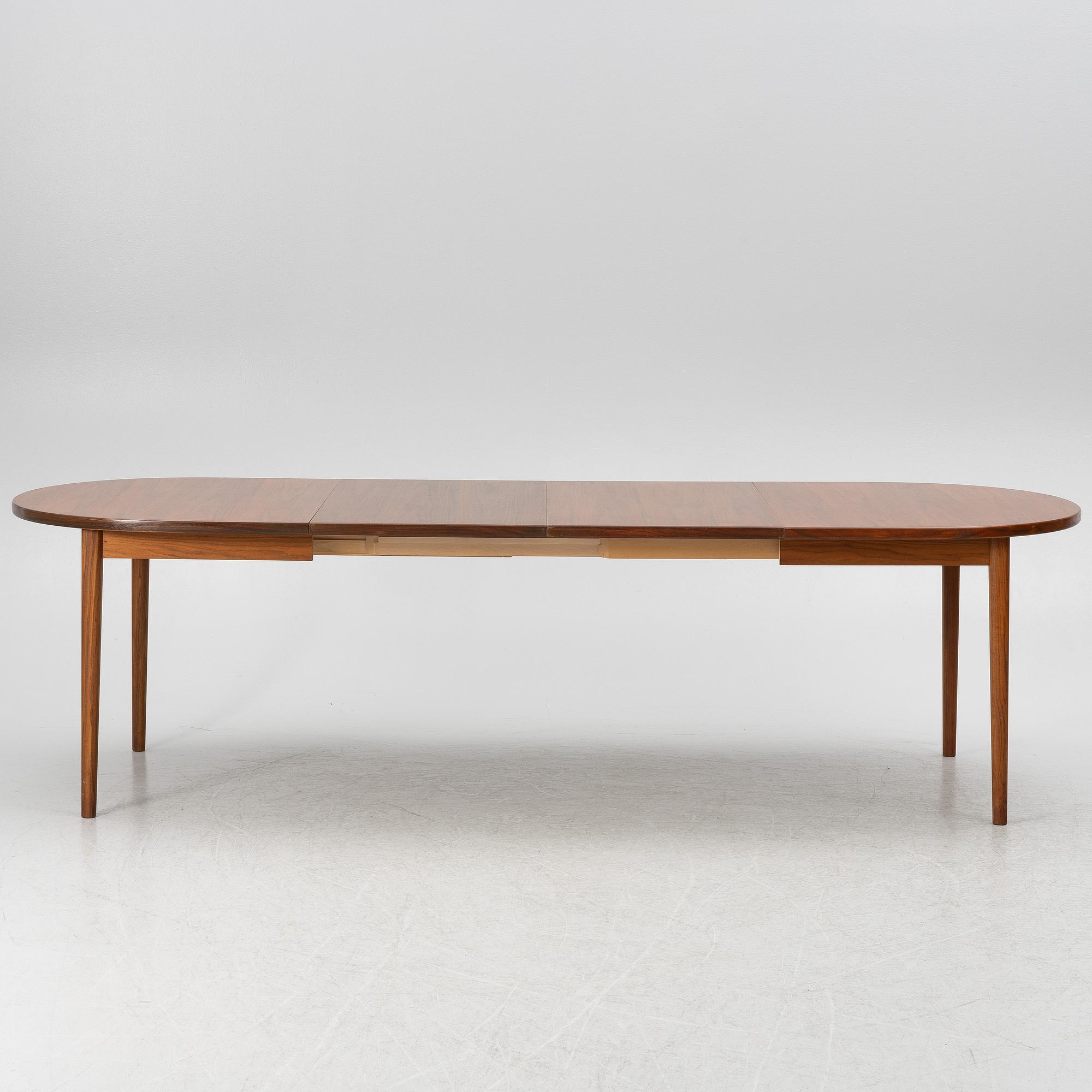 Nils Jonsson, matbord med 6 stolar, Troeds.