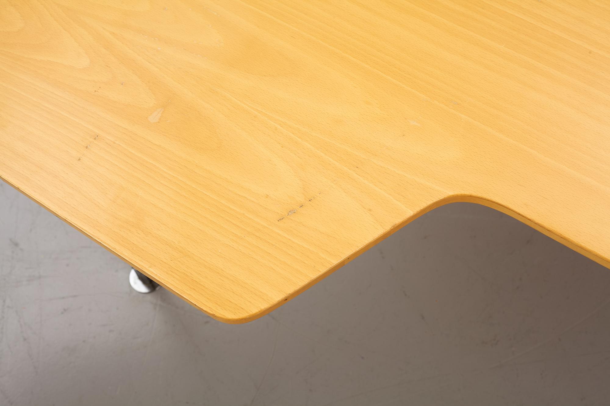 Bruno Mathsson, a 'Kuggen' table, Bruno Mathsson International.
