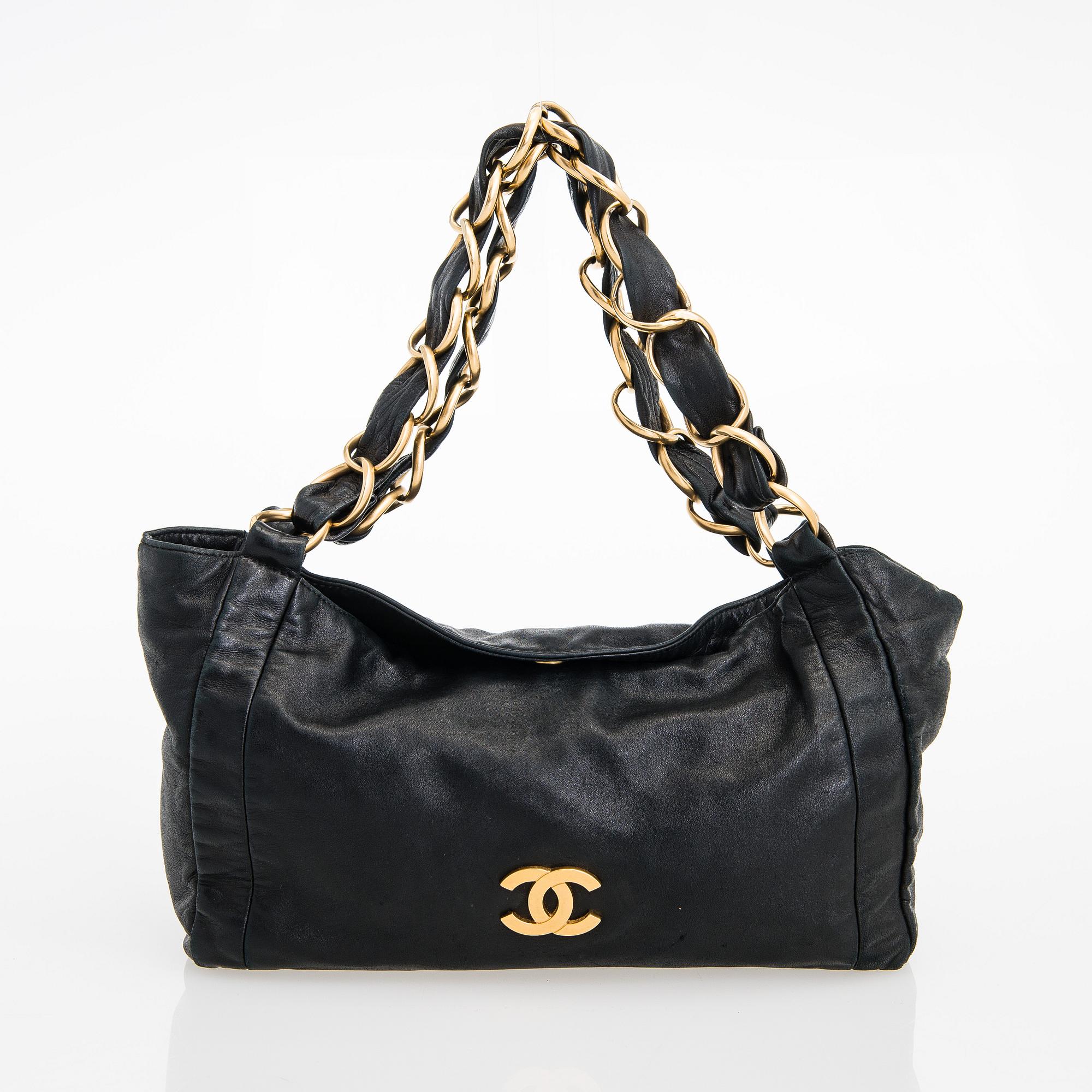 Chanel an Olsen hobo shoulder bag 2002 2003. Bukowskis