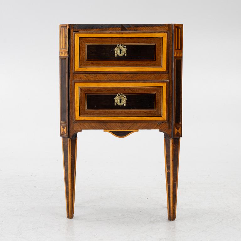 Chest of drawers, Louis XVI, France, latter half of the 18th century.
