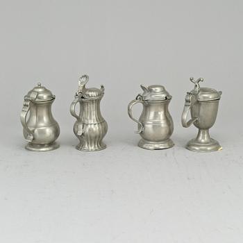 Eight pewter mustard pots, 18th/19th century.