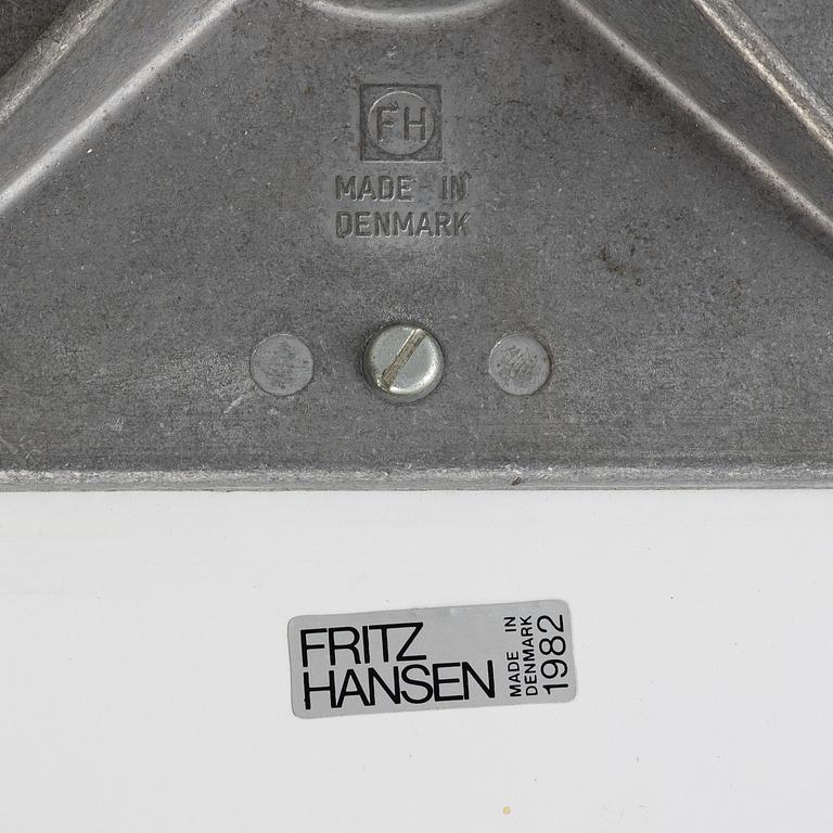 Arne Jacobsen, Table, "Circular", Fritz Hansen, Denmark.