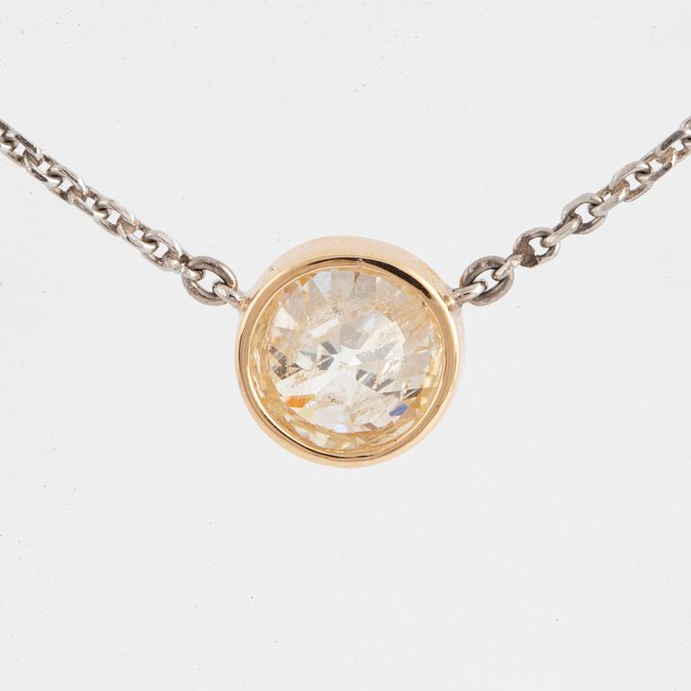 Old-cut 2 ct diamond necklace.