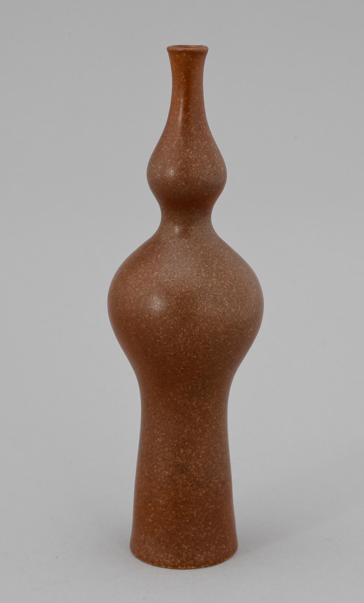 MINIATYRER, 8 st, stengods, Annikki Hovisaari, Arabia.