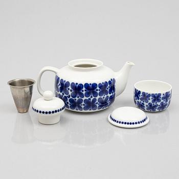 Marianne Westman, service pieces, 29 pieces, porcelain, "Mon Amie", Rörstrand.