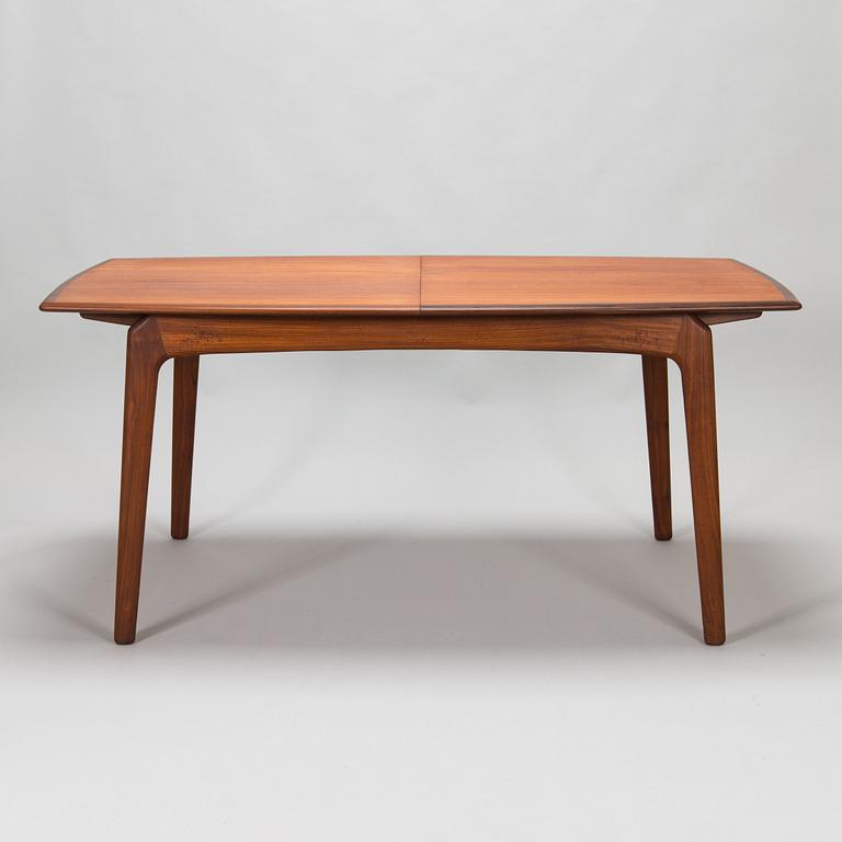 Arne Hovmand-Olsen, 1950's dining table and four chairs for Mogens Kold, A/S Kerteminde, Denmark.
