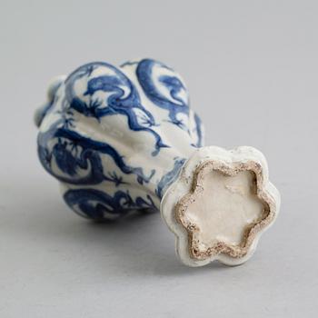 VAS, porslin, Kina, 1600-/1700-tal.