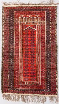 A prayer rug. Circa 134x82 cm.