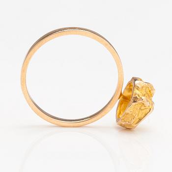 Björn Weckström, Ring "Nugget", 14K guld. Lapponia 1976.