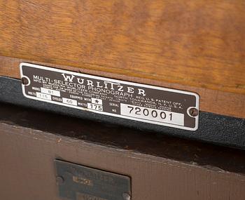 JUKEBOX, Wurlitzer Model 81, on original wooden stand "Mae West".