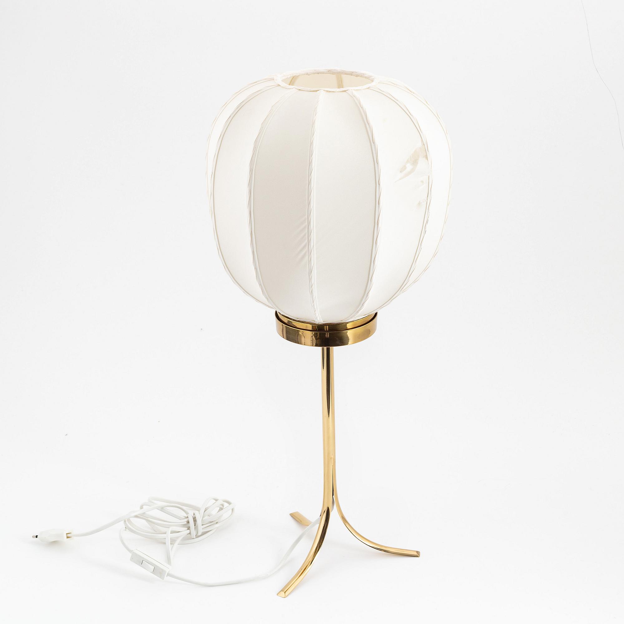 Josef Frank, bordslampa, mässing, modell 2349, "Kinabollen", Firma Svenskt Tenn.