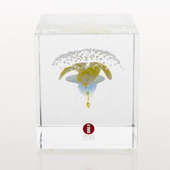 OIVA TOIKKA, VUOSIKUUTIO, lasia, signeerattu Oiva Toikka Nuutajärvi 2000, 895/2000.