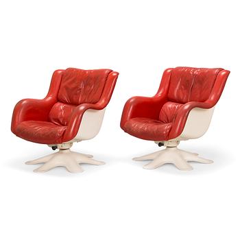 Yrjö Kukkapuro, a pair of 1970 '418' armchairs for Haimi.