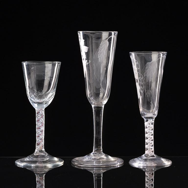 ALEGLAS, sex stycken olika. England, 1700-tal.