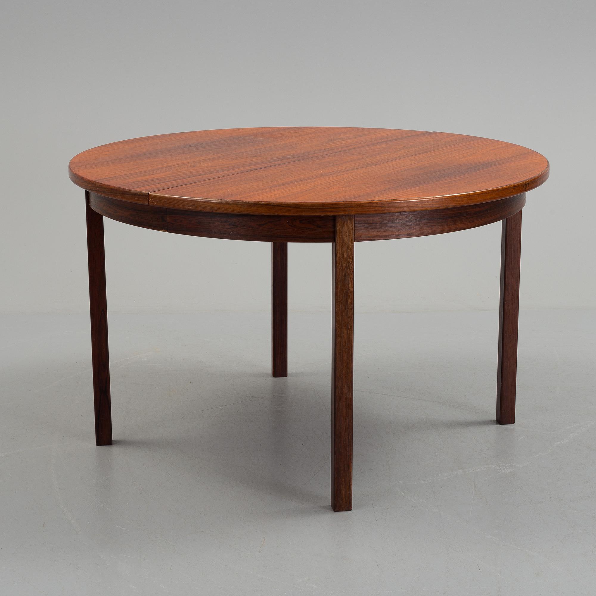 A dining table and four chairs by Nils Jonsson, Troeds Bjärnum.