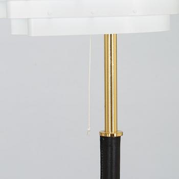 Alvar Aalto, golvlampa A805, "Änglavinge". Valaisinpaja, 1900-talets slut.