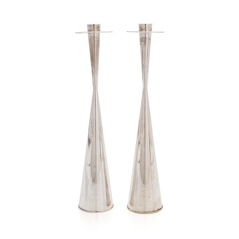 Tapio Wirkkala, A pair of silver candlesticks, TW 189, Kultakeskus, Hämeenlinna 1960.
