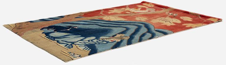 An antique Baotou rug, northern China, late Qing dynasty, around 1900. c. 252x151 cm.