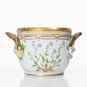 Royal Copenhagen, A Royal Copenhagen 'Flora Danica' wine cooler / jardiniere, Denmark, 1894-1900.