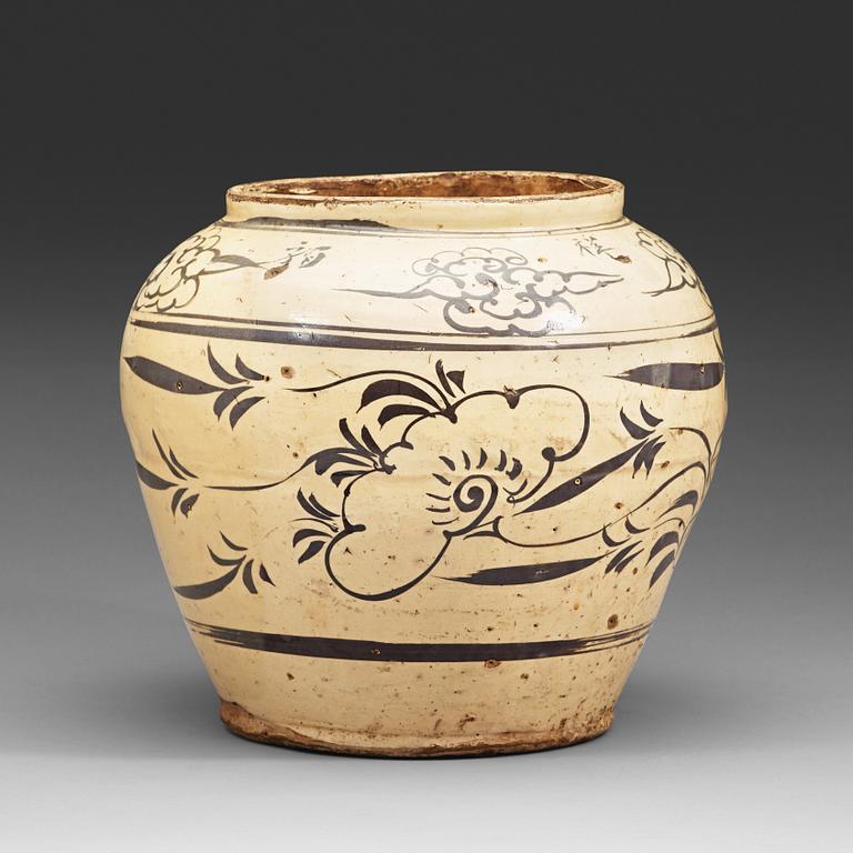 A Cizhou or Cizhou-type ware wine jar, Song/Yuan dynasty (960-1368).