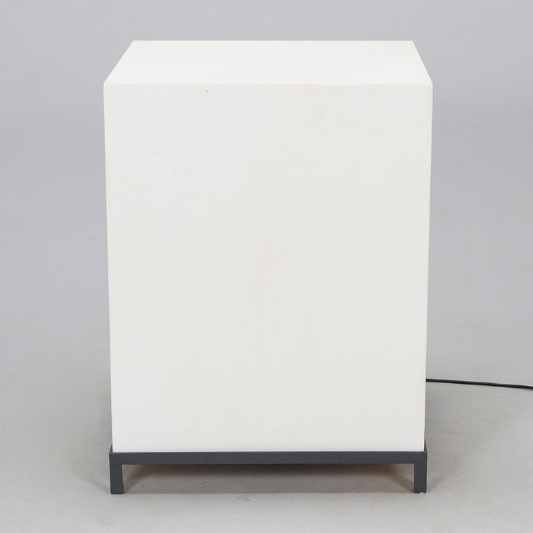 Maurizio Peregalli, golvlampa, "Starcube" för Zeus Noto. Formgiven 1998.