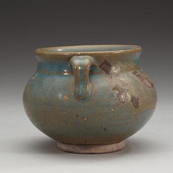 A Jun glazed jar, Song/Yuan dynastin.