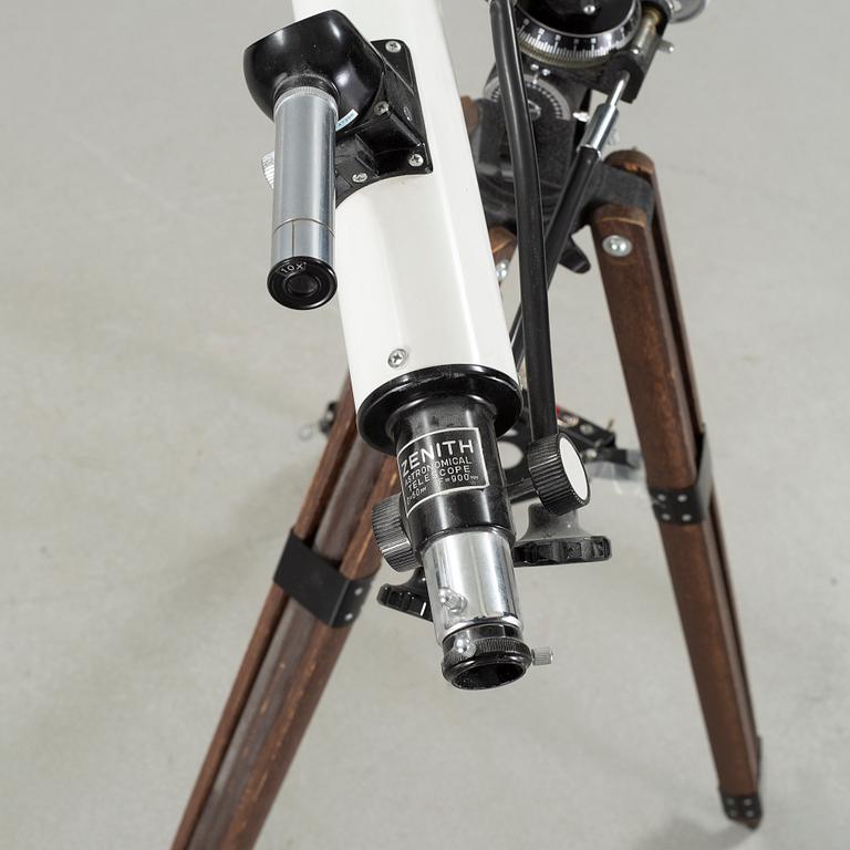STJÄRNKIKARE / TELESKOP med STATIV, Zenith, 1900-tal.