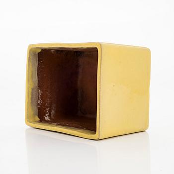 Marita Lybeck, a ceramic flower pot, model 901 , signed ML KERA.