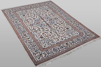 A carpet, Kashan, ca 297 x 197 cm.