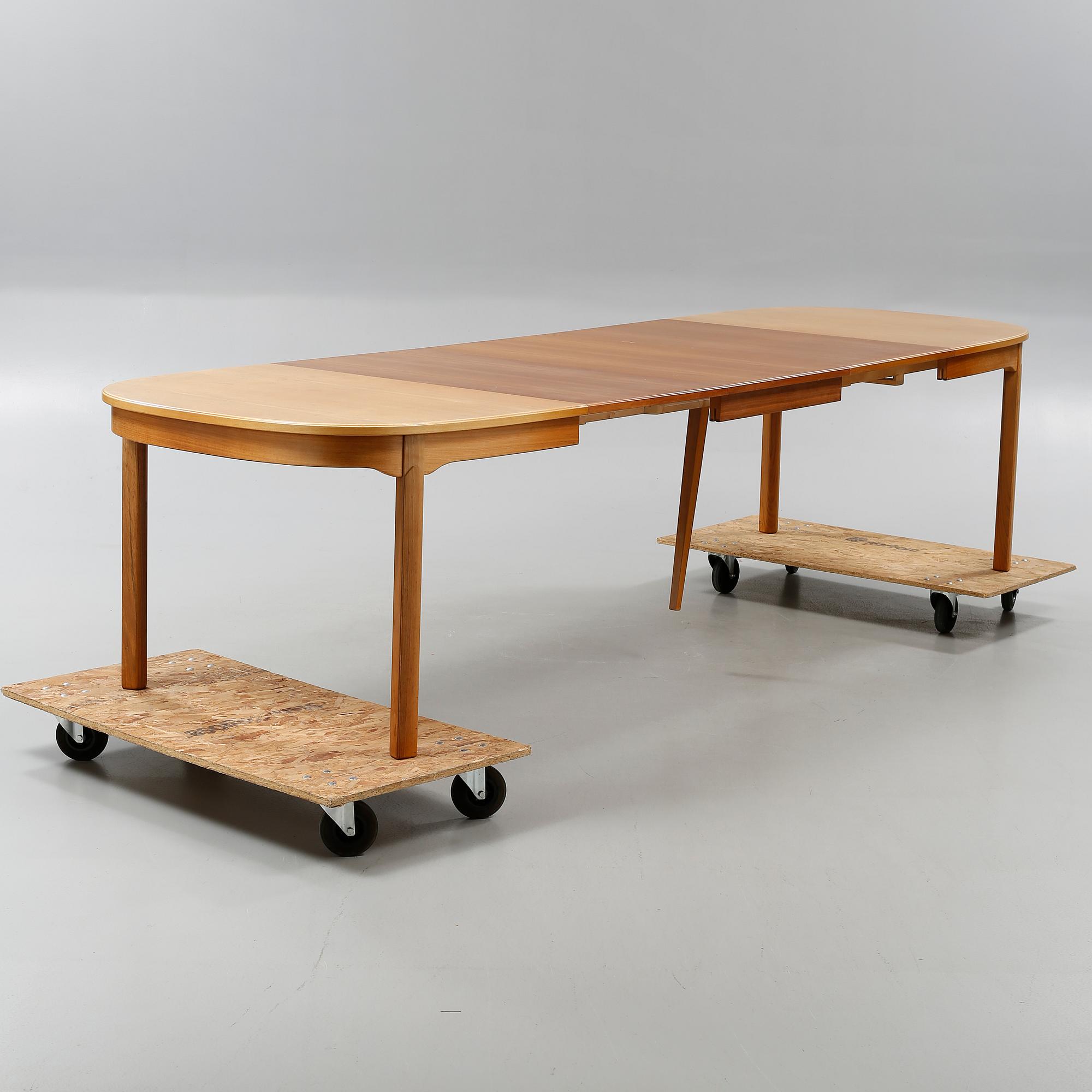 dining table, "Ambassador", second half of the 20th century.