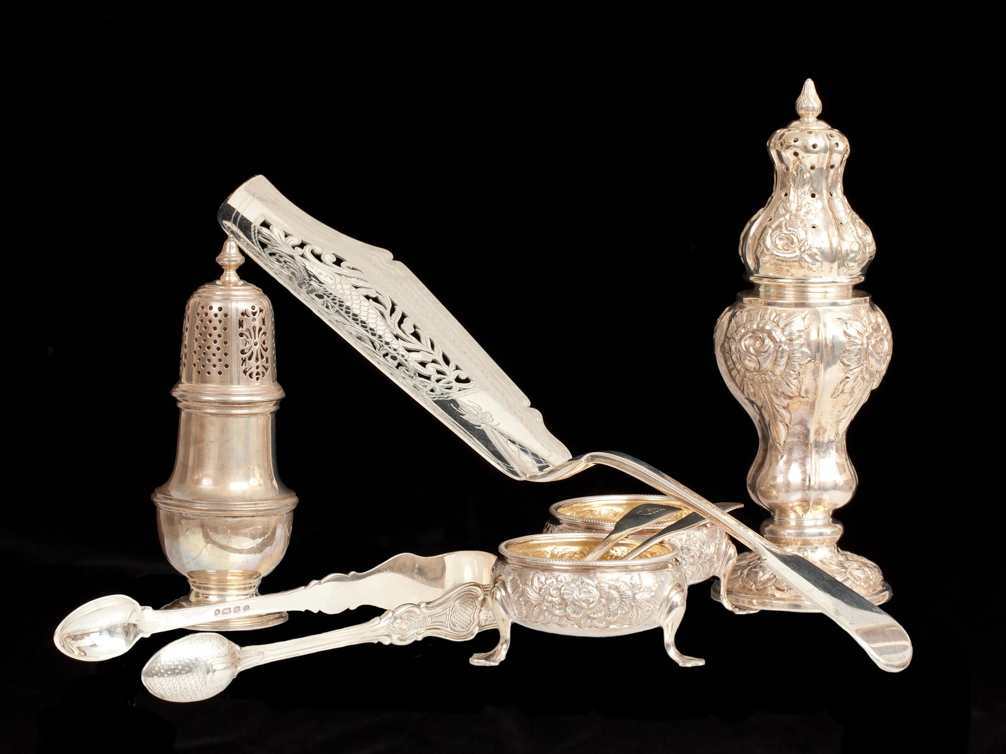 PARTI DIVERSE, 8 delar, silver. 1800/1900-tal. Tot vikt 580 g.