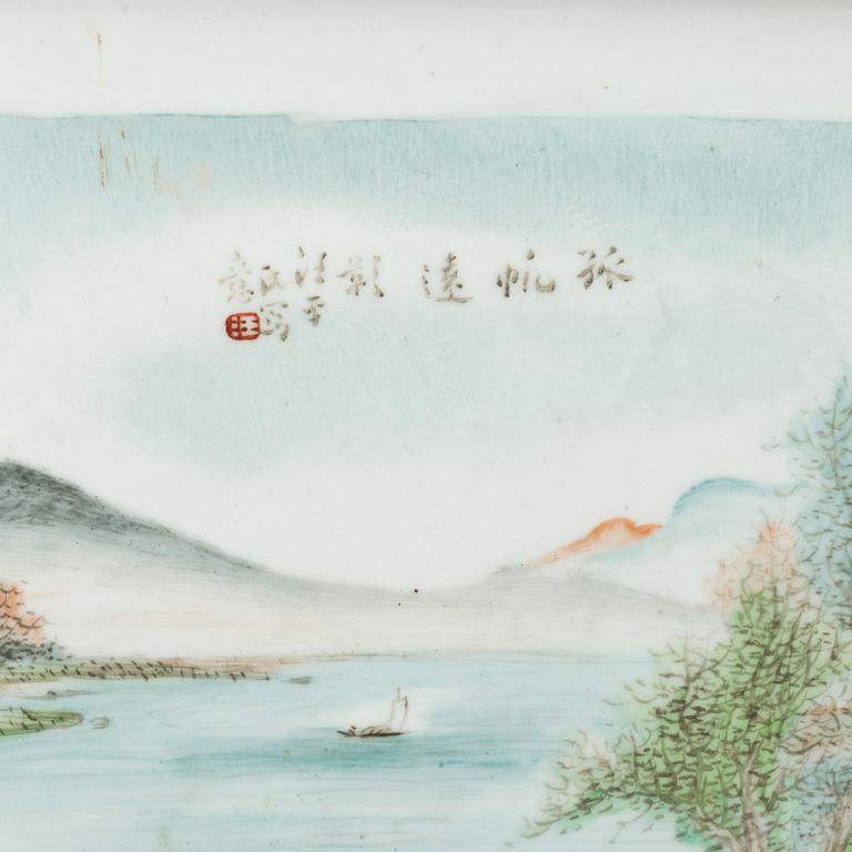 A Chinese porcelain placque, 20th century.