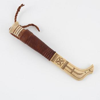 Bill Öberg, a reindeer horn knife, signed.