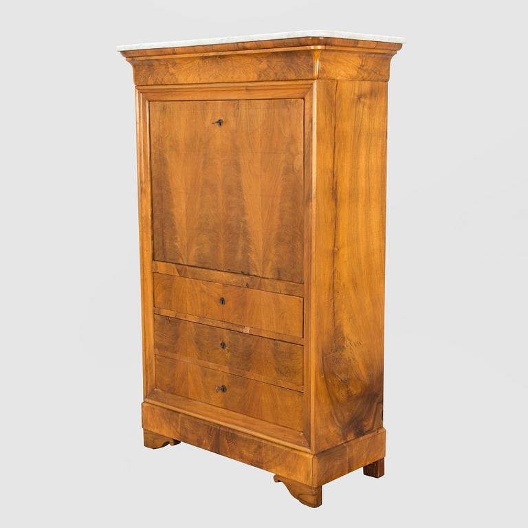 A late 19th century chiffonier.