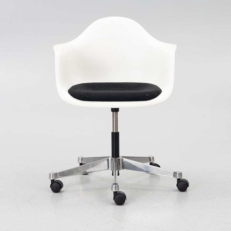 Charles & Ray Eames, a 'Plastic Chair PACC' desk chair, Vitra, 2010.