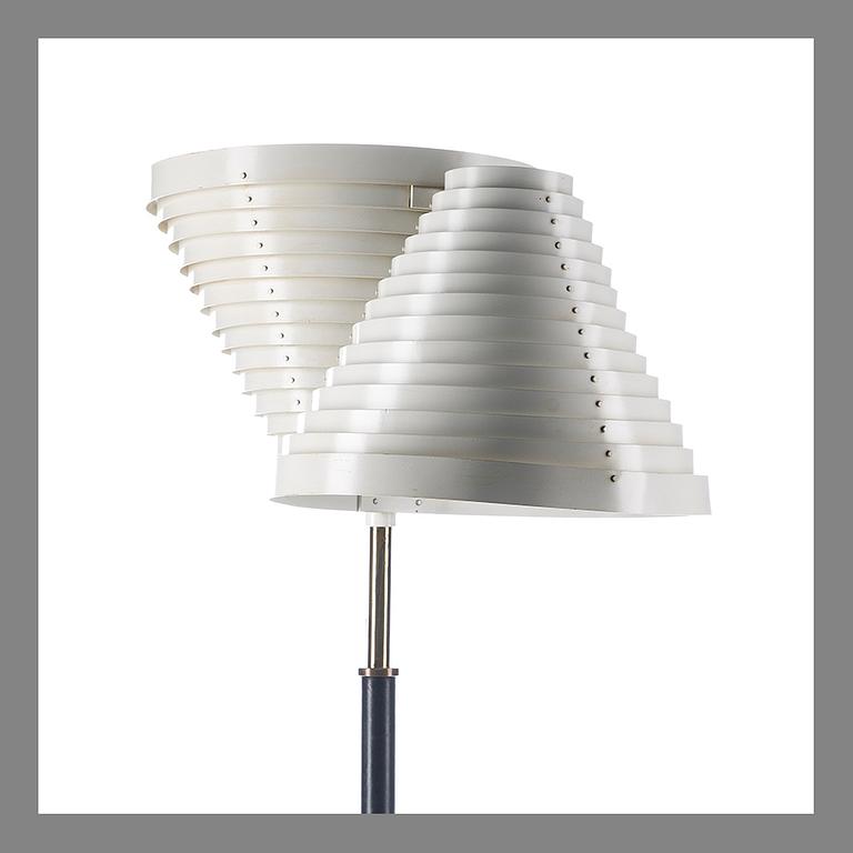 ALVAR AALTO, FLOOR LAMP, A 810. Alvar Aalto, stamped Valaistustyö.