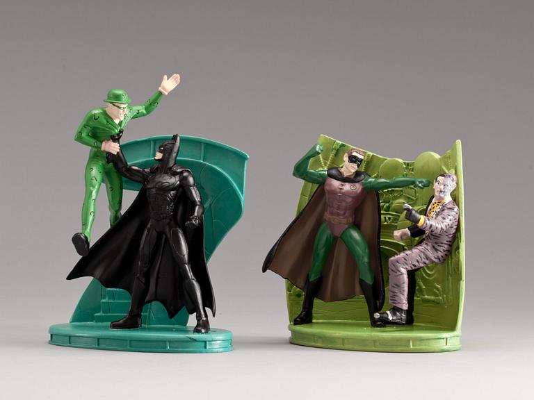 BATMAN FOREVER, 2 st.  Robin and Two-face nr 3168/5000 och Batman and The Riddler nr 4032/5000.