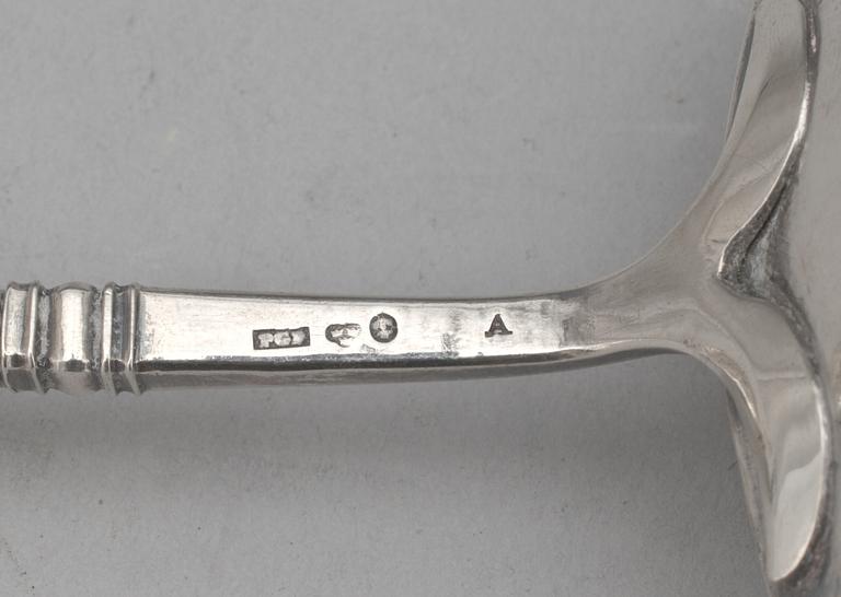 SOPPSLEV, silver, Per George Fröberg, Norrtälje. 1840-1892. Vikt ca 110 g.