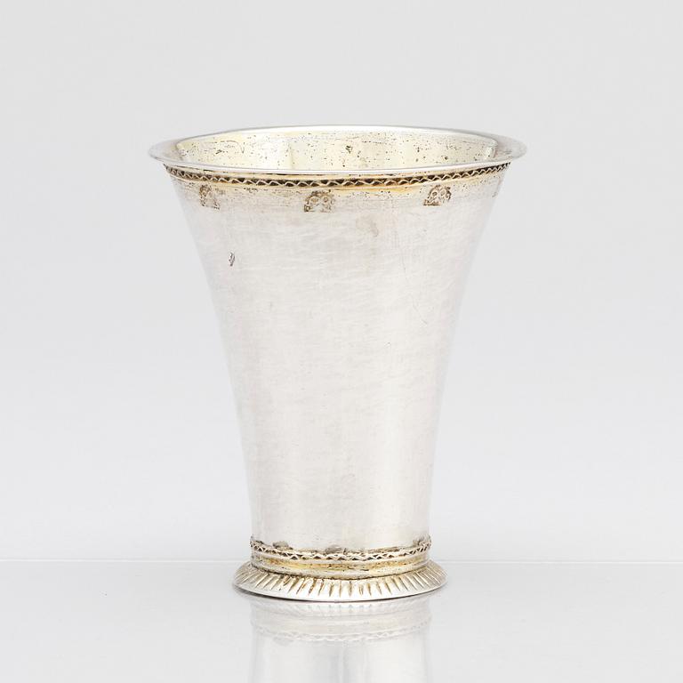 A Swedish 18th century parcel-gilt silver beaker, mark of Petter Davidsson, Norrköping 1766.