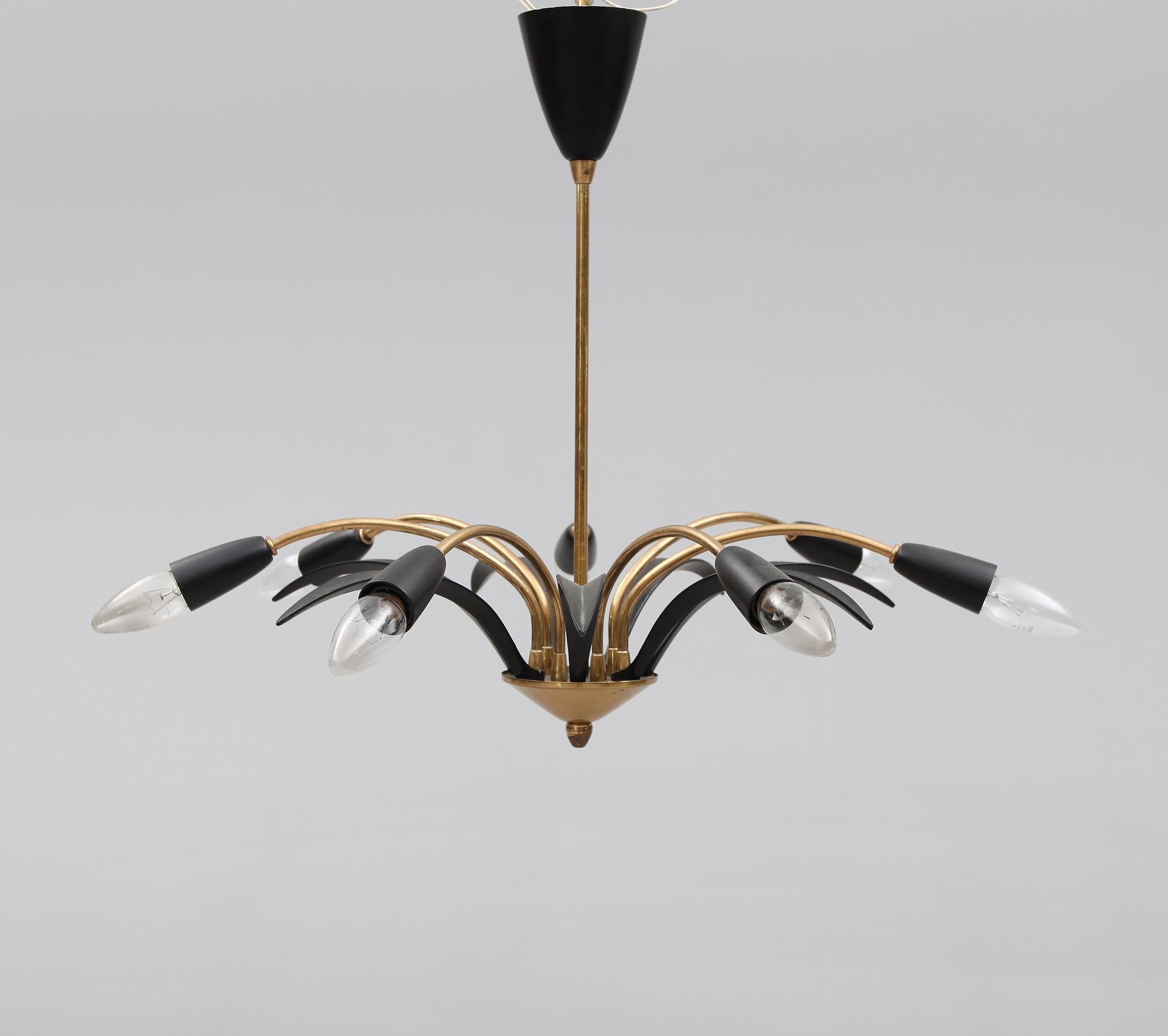 TAKLAMPA, 1900-talets mitt. Höjd ca 55 cm.