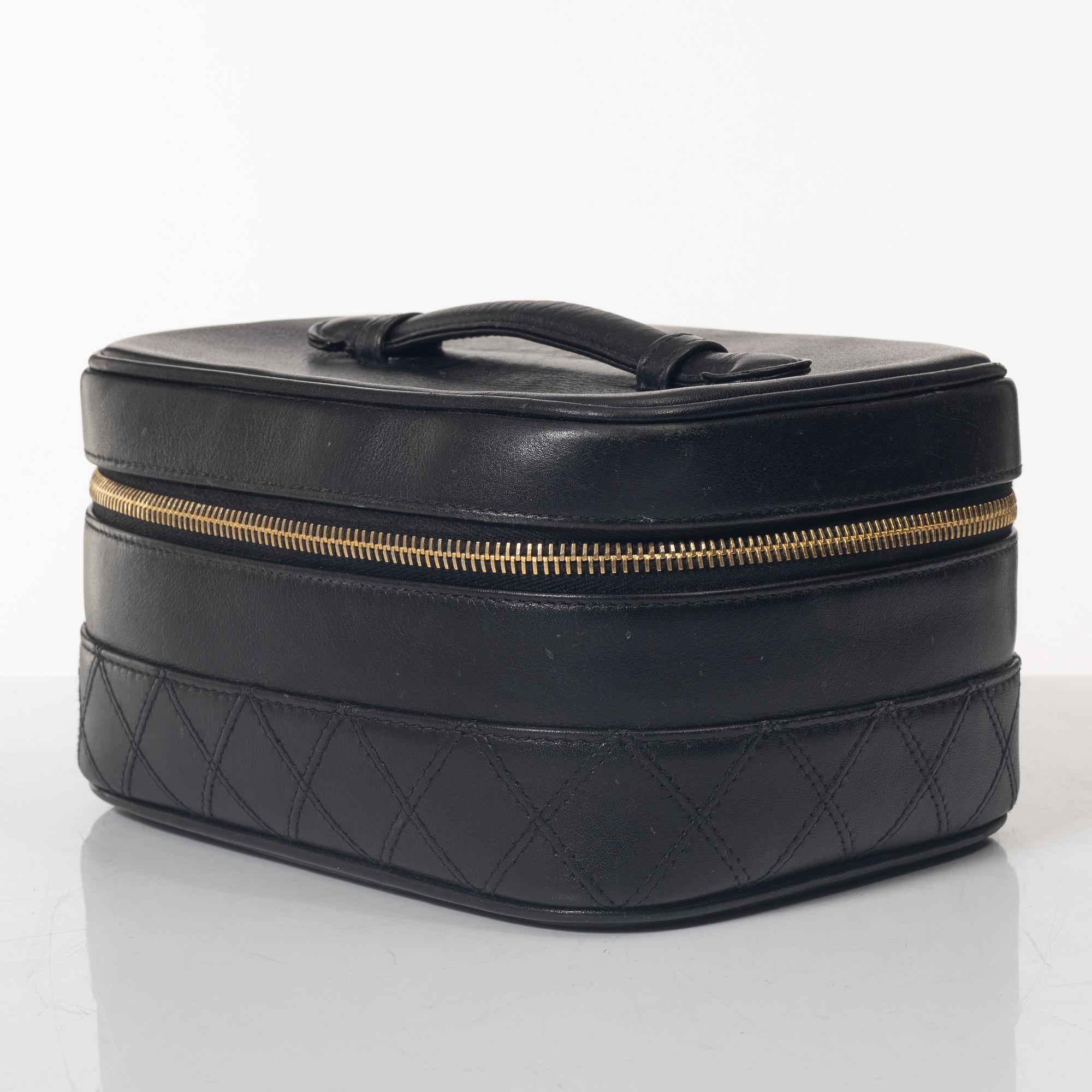 Chanel, beauty box, "Sac a Vanity", 1996-1997.