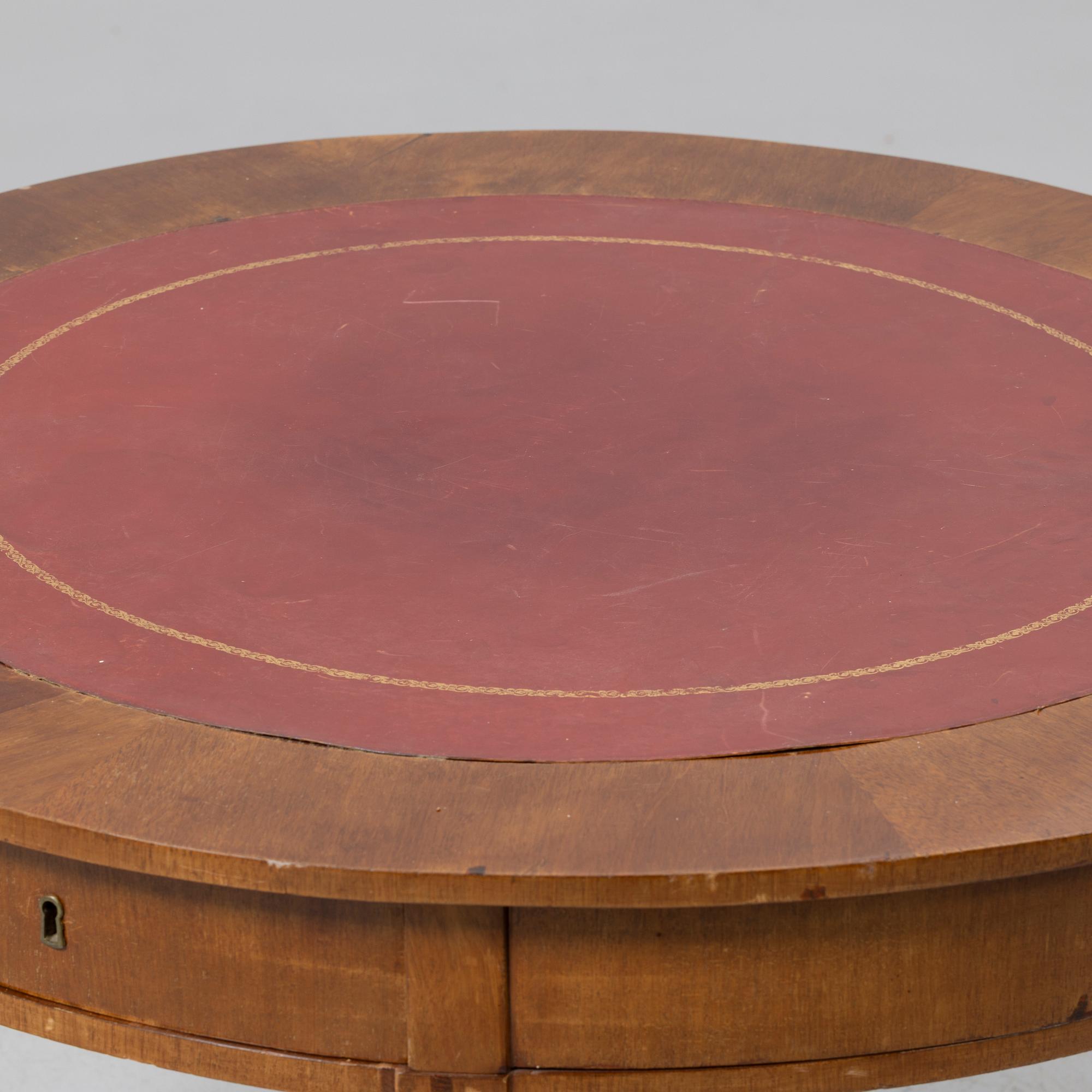 Carousel table, 19th century.