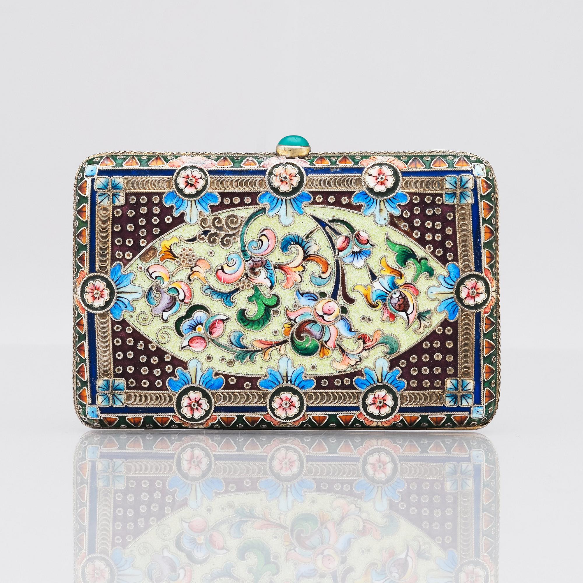 Cigarettetui, silver och cloisonnéemalj, Bril & Girshman, Moskva 1908-1917.