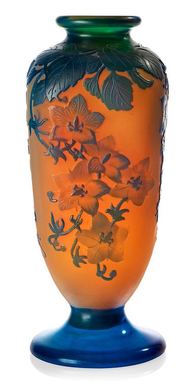 An Emile Gallé Art Nouveau cameo glass vase, Nancy, France.