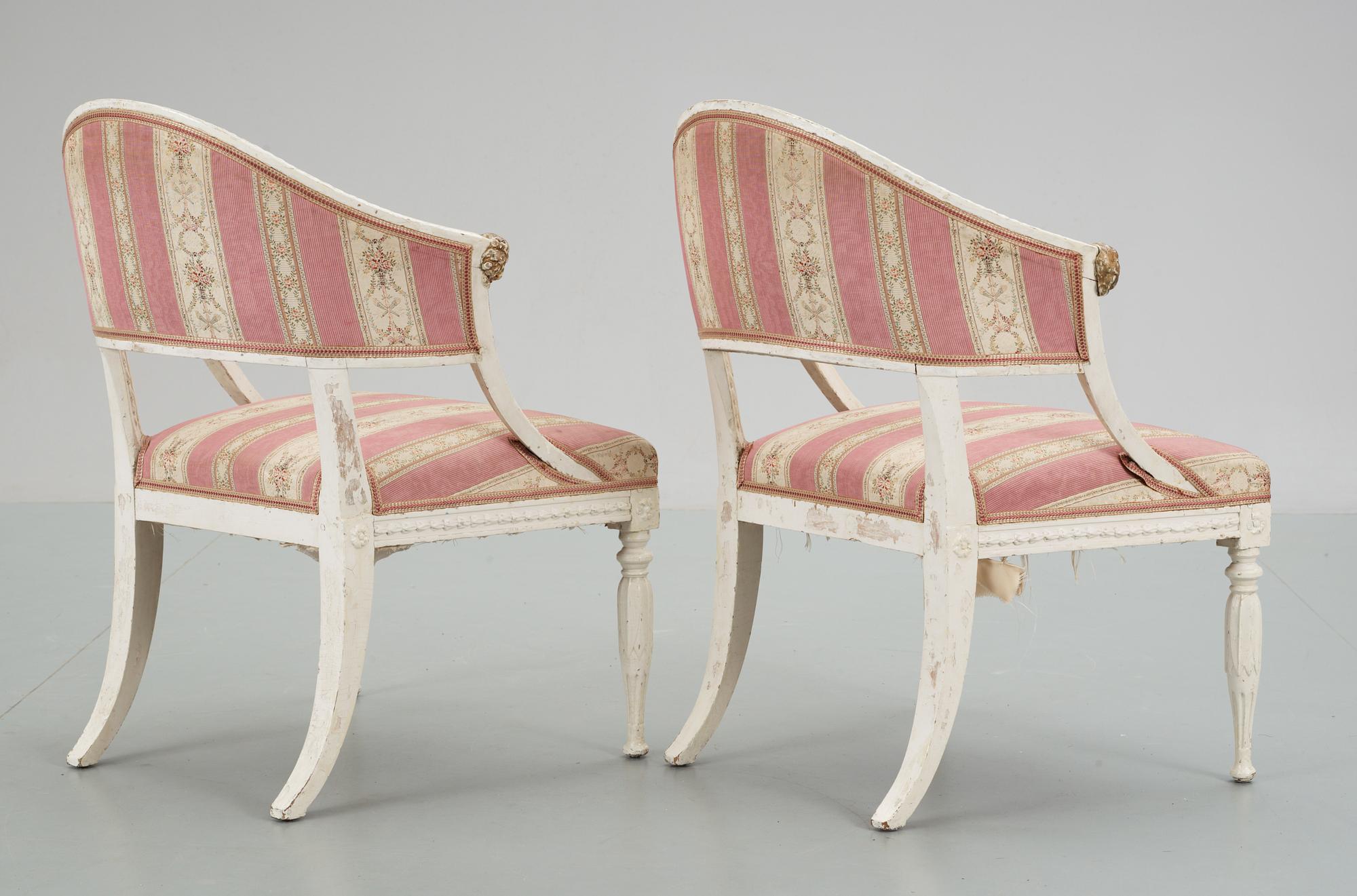 KARMSTOLAR ett par. Sengustavianska stockholmsarbeten, omkring år 1800.