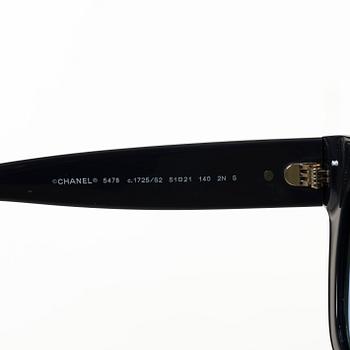 Chanel, solglasögon.