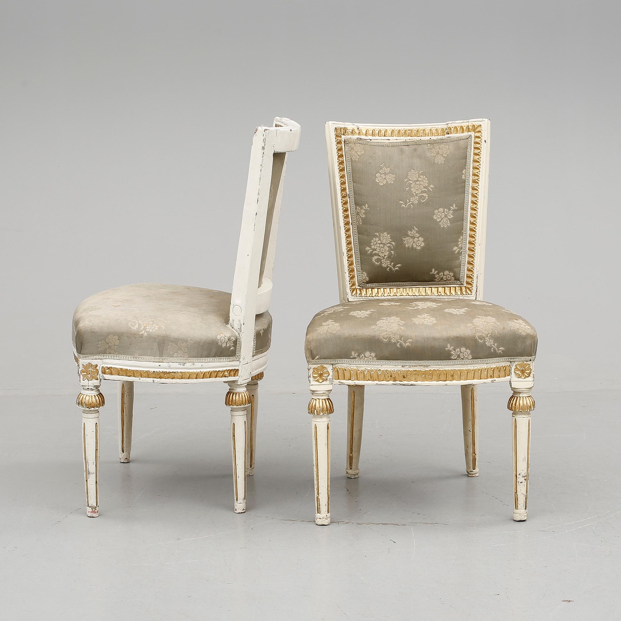 STOLAR, 2 stycken, Gustavianska. 1700-talets slut.