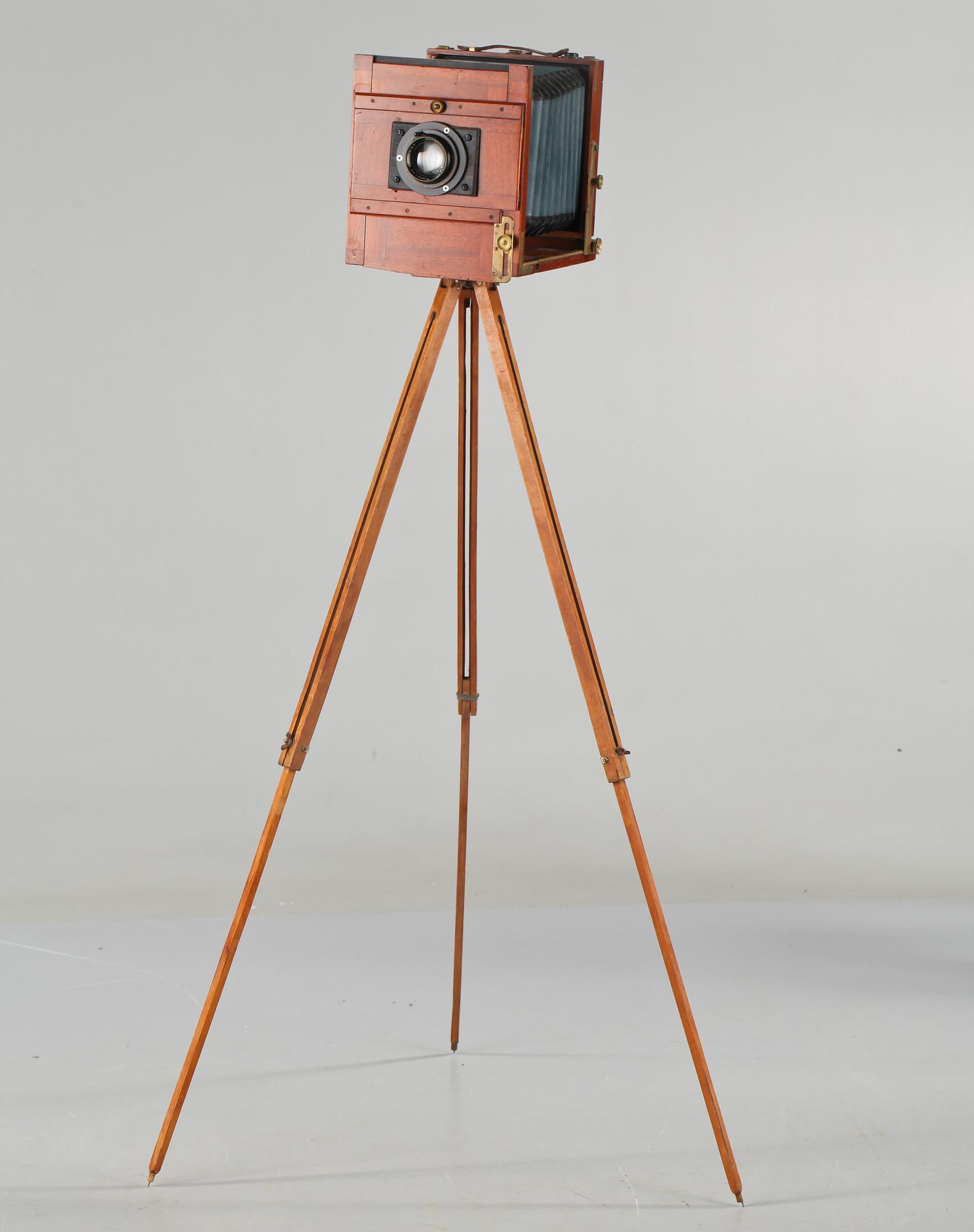 FÄLTKAMERA, 1900-talets första kvartal.